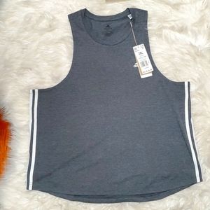 NWT: ADIDAS WOMENS ATHLETIC TANK
